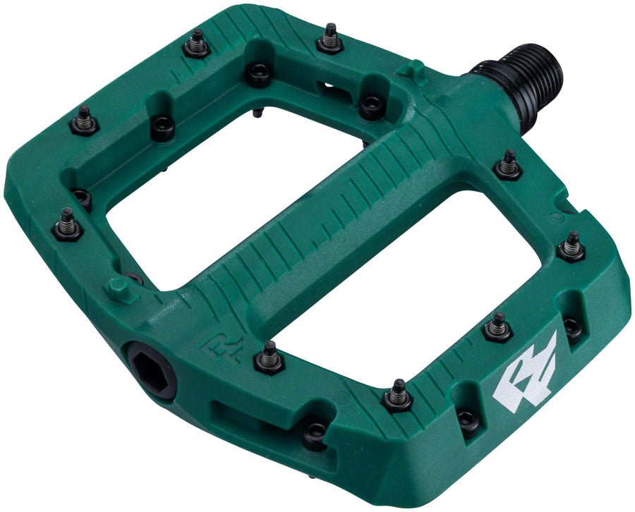 RaceFace Chester Pedals - Small - Green - The Lost Co. - Race Face - PD24COMPSGRN - 821973469416 -