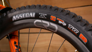 Maxxis Assegai - The Lost Co. - Maxxis - TB00163300 - 4717784037813 - 27.5" x 2.5" - Folding / 60tpi / Dual Compound / EXO / Tubeless Ready / Wide Trail